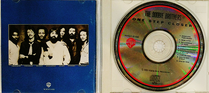 DOOBIE BROTHERS - ONE STEP CLOSER - VINTAGE CLASSIC ROCK MUSIC - FRONT CD