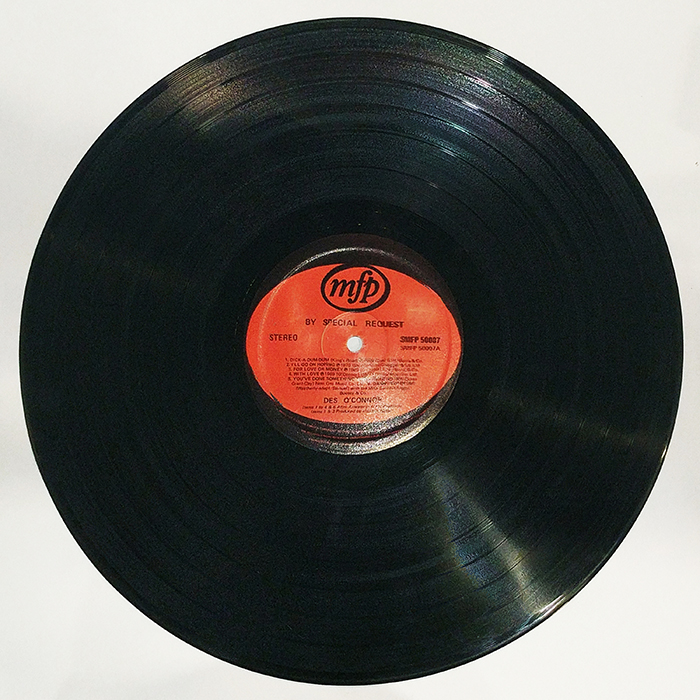 SYOKSYOKSONGSONG, DES OCONNOR, BY SPECIAL REQUEST, EMI RECORDS, UK, 1969, VINTAGE CLASSIC POP MUSIC, SIDE ONE RECORD