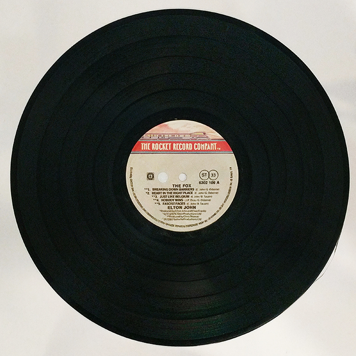 SYOKSYOKSONGSONG, ELTON JOHN, THE FOX, POLYGRAM RECORDS, UK, 1981, VINTAGE CLASSICAL ROCK, POP MUSIC, SIDE ONE COVER